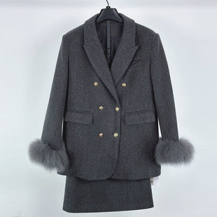 5329羽绒外套半身裙两件女冬韩系轻奢名媛小香风加厚毛呢西服套装