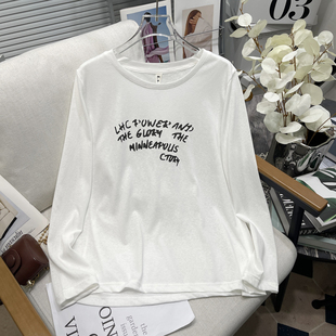 大码女装B原宿风宽松圆领T恤女胖mm初秋新款字母印花长袖打底衫潮