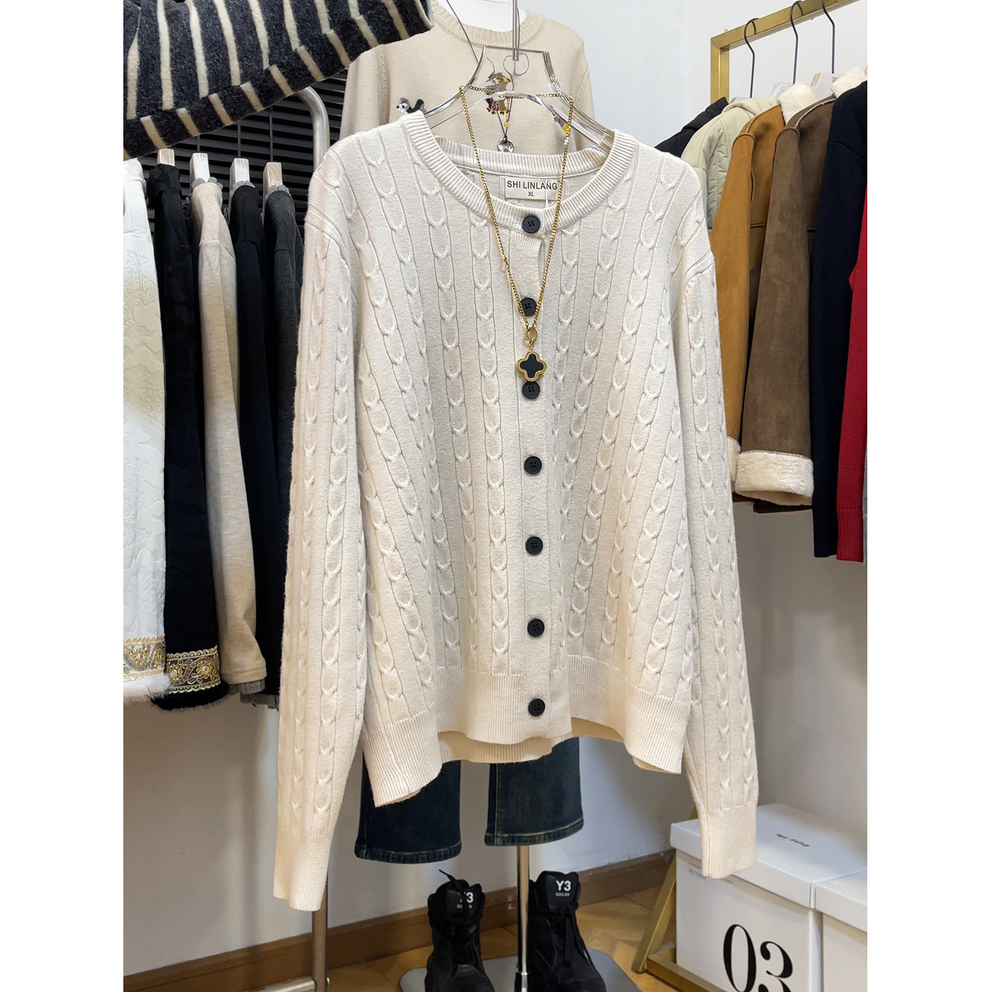 胡子叔大码女装春秋新款圆领麻花针织开衫女胖mm显瘦复古毛衣外套