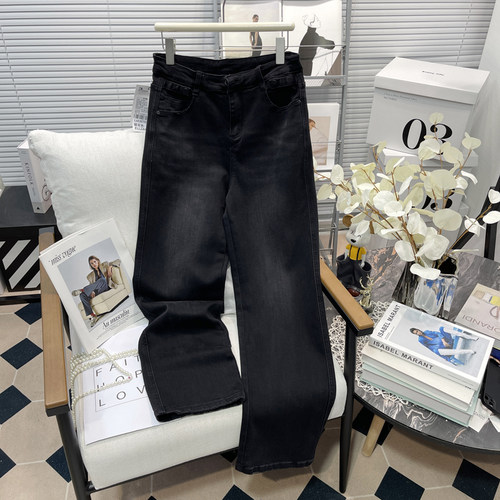 大码女装高腰直筒牛仔裤春秋新款