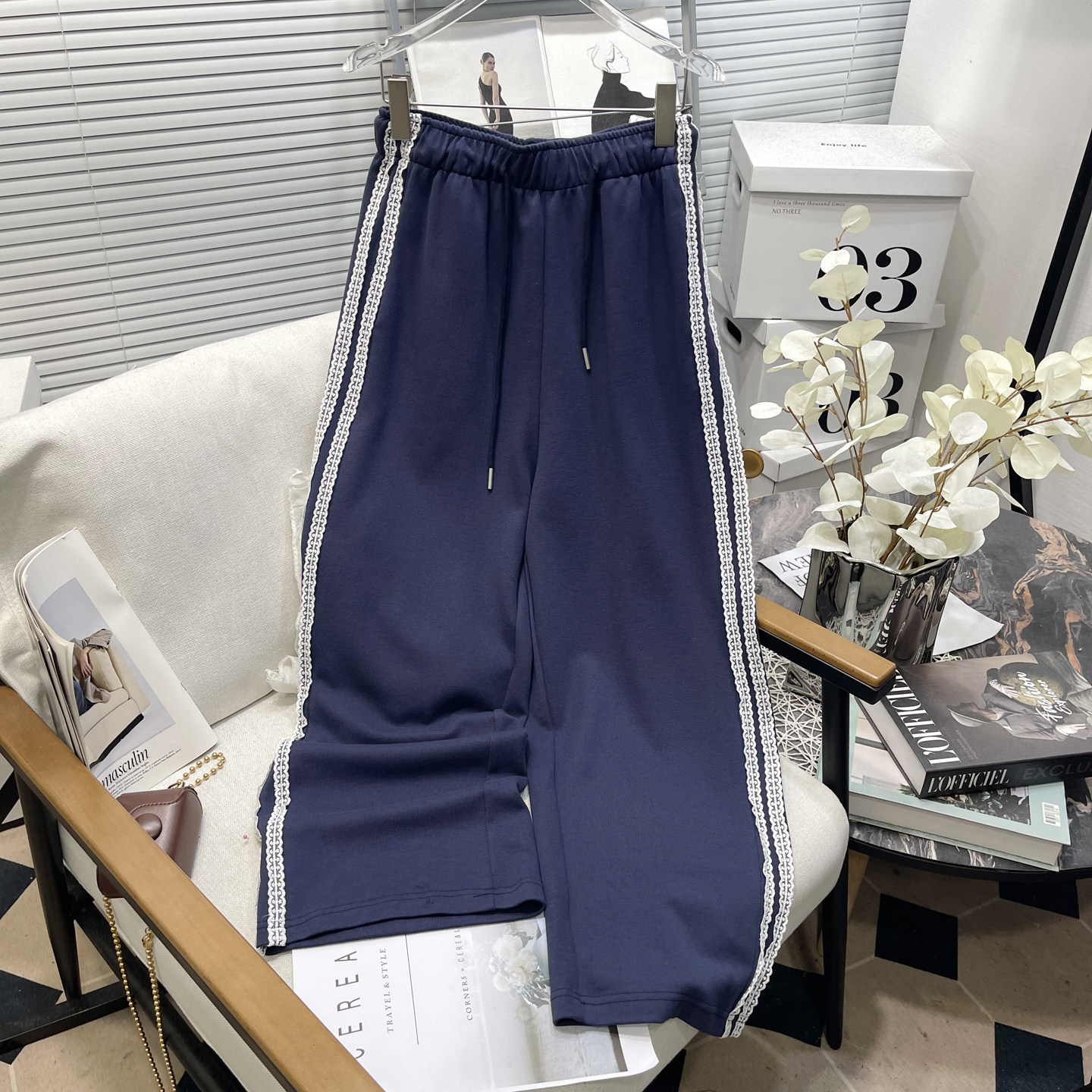 胡子叔大码女装秋季新宽松直筒裤胖mm设计感侧蕾丝花边拼接阔腿裤,女装/女士精品,大码裤装,淘宝优惠券,粉丝福利购,淘宝优惠卷