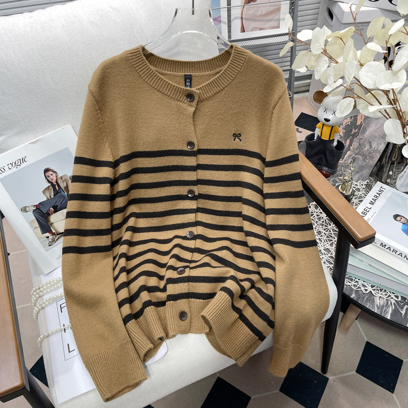 码女装甜美条纹针织衫女秋冬