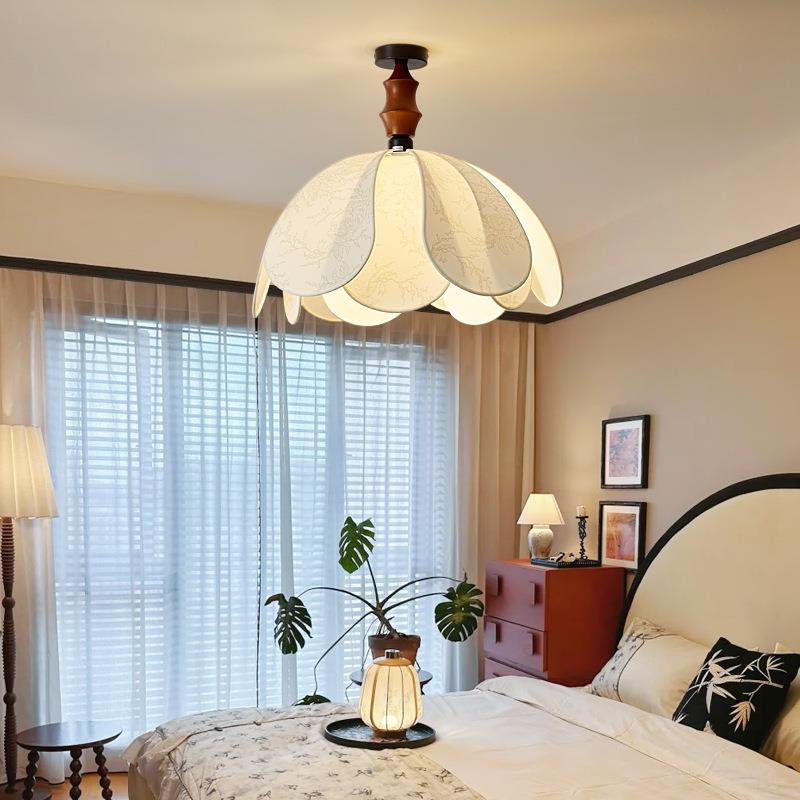 餐厅吊灯中古侘寂风创意设计师花瓣复古胡桃木色民宿酒店吧台灯具