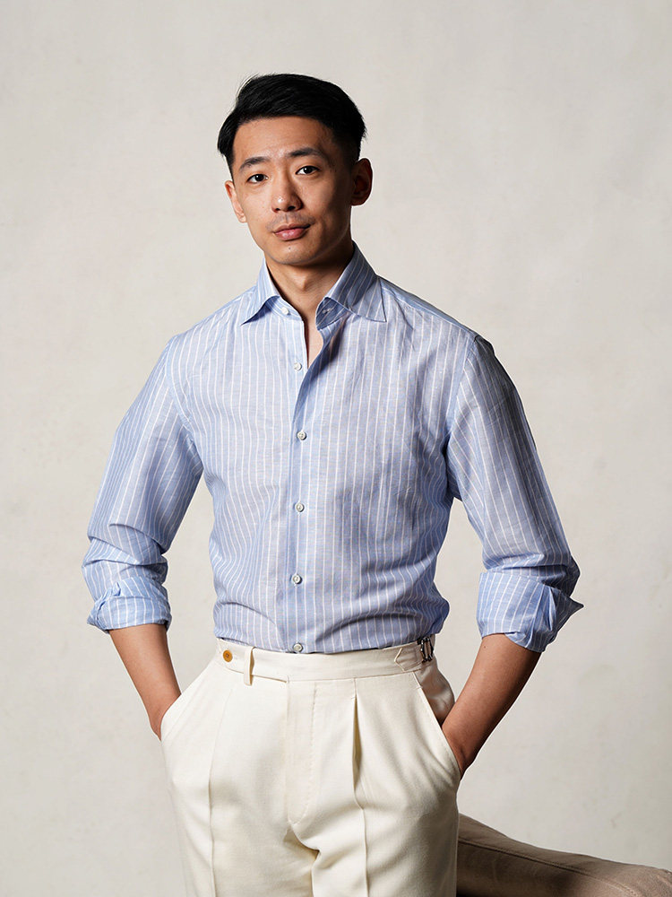 那不勒斯皇后淡蓝细条纹棉麻长尖领商务休闲长袖男士衬衫