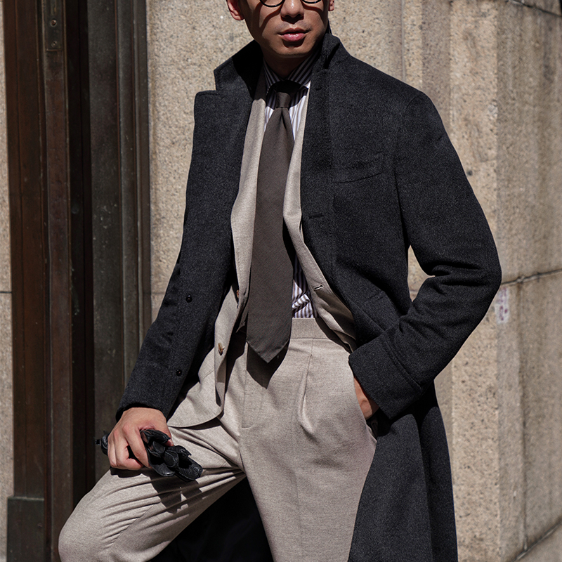 CM那不勒斯皇后经典炭黑色特细羊毛平驳领柴斯特大衣209