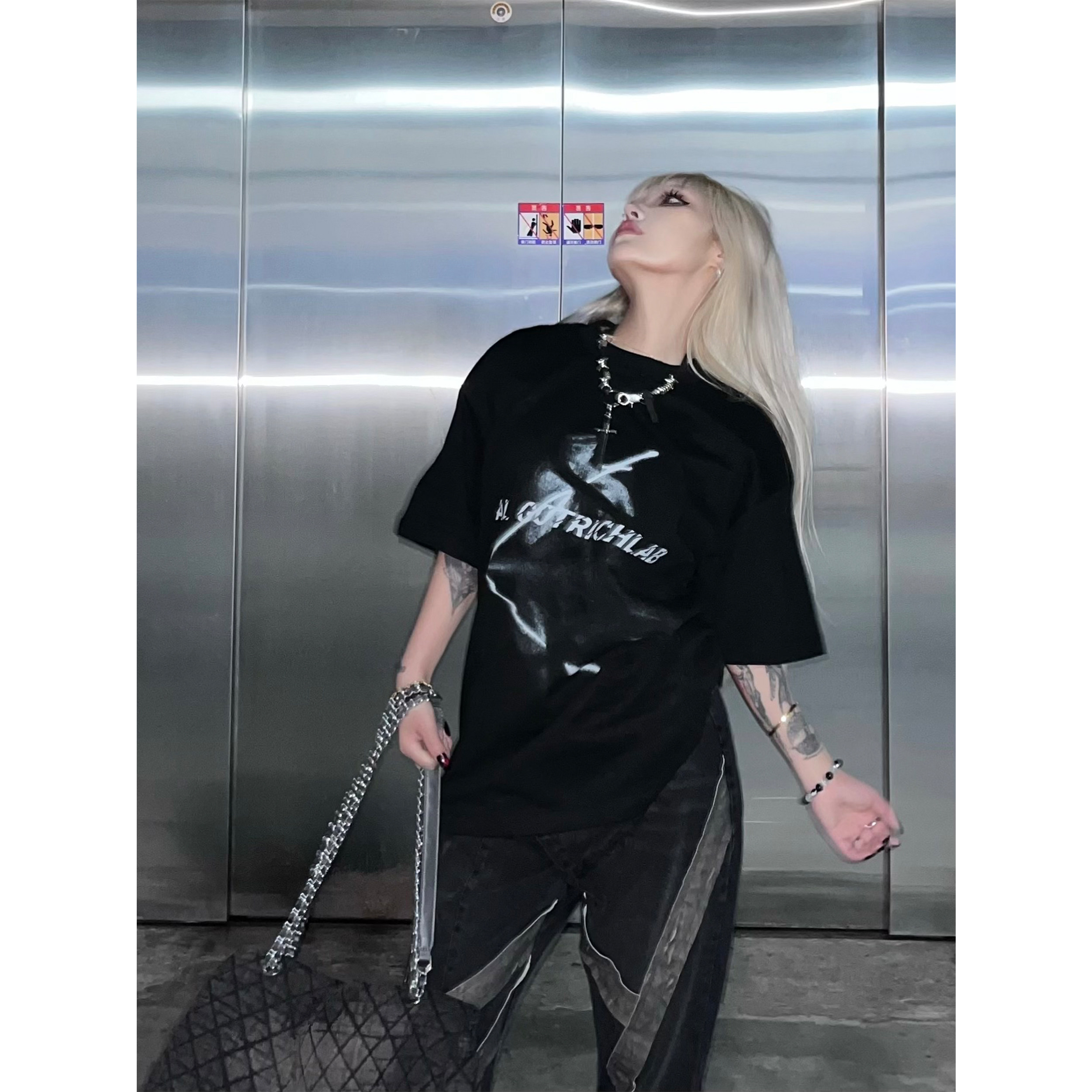 24SS小众设计直喷印花男女T恤
