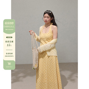 潘不卷大码女装黄色海边度假挂脖吊带连衣裙春海岛沙滩长裙子胖mm