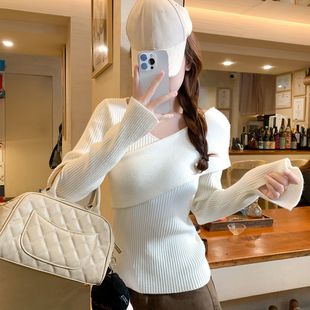 小心机V领交叉坑条针织衫 内搭上衣 女秋冬bm辣妹不规则毛衣打底衫