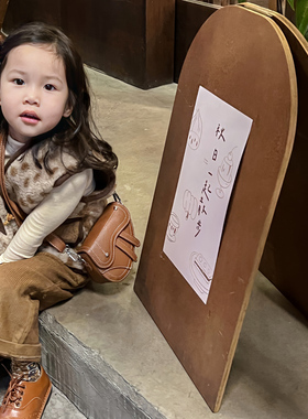 韩版儿童包包2025新款网红时尚女童宝宝斜挎小包外出配饰马鞍包