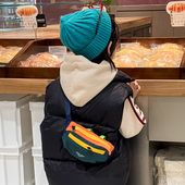 潮酷洋气户外儿童包包2025新款 男童户外胸包男女孩运动斜挎包 时尚