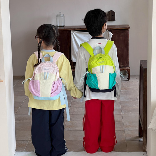 幼儿园小学生书包2025新款多巴胺时尚男女孩外出双肩包出游小背包