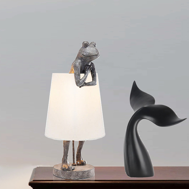 北欧可爱青蛙布艺台灯卧室男孩床头灯礼物儿童卡通动物树脂夜灯灯