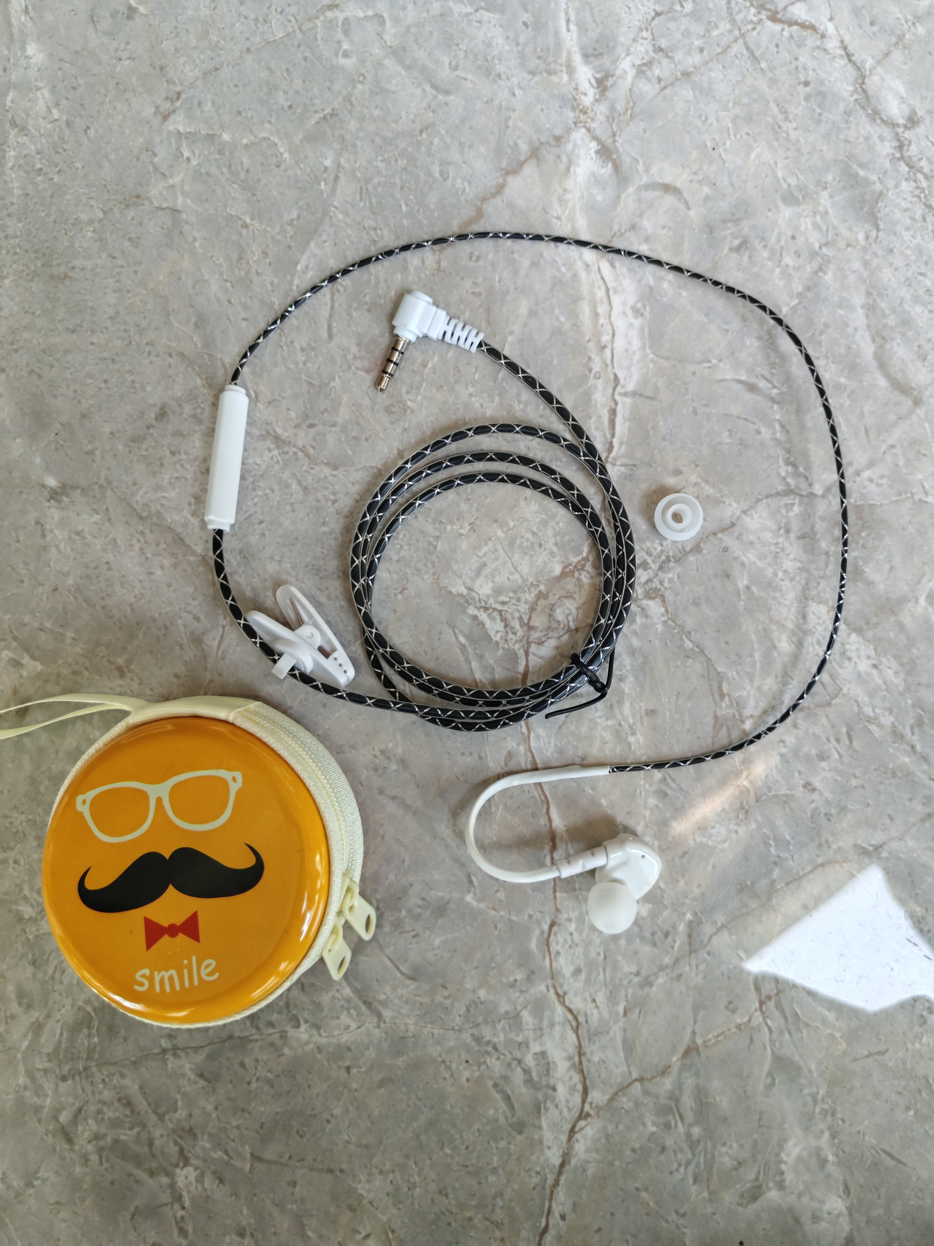 驾驶员单耳机有线挂耳式带麦手机电脑线控通用运动骑手单边耳机麦