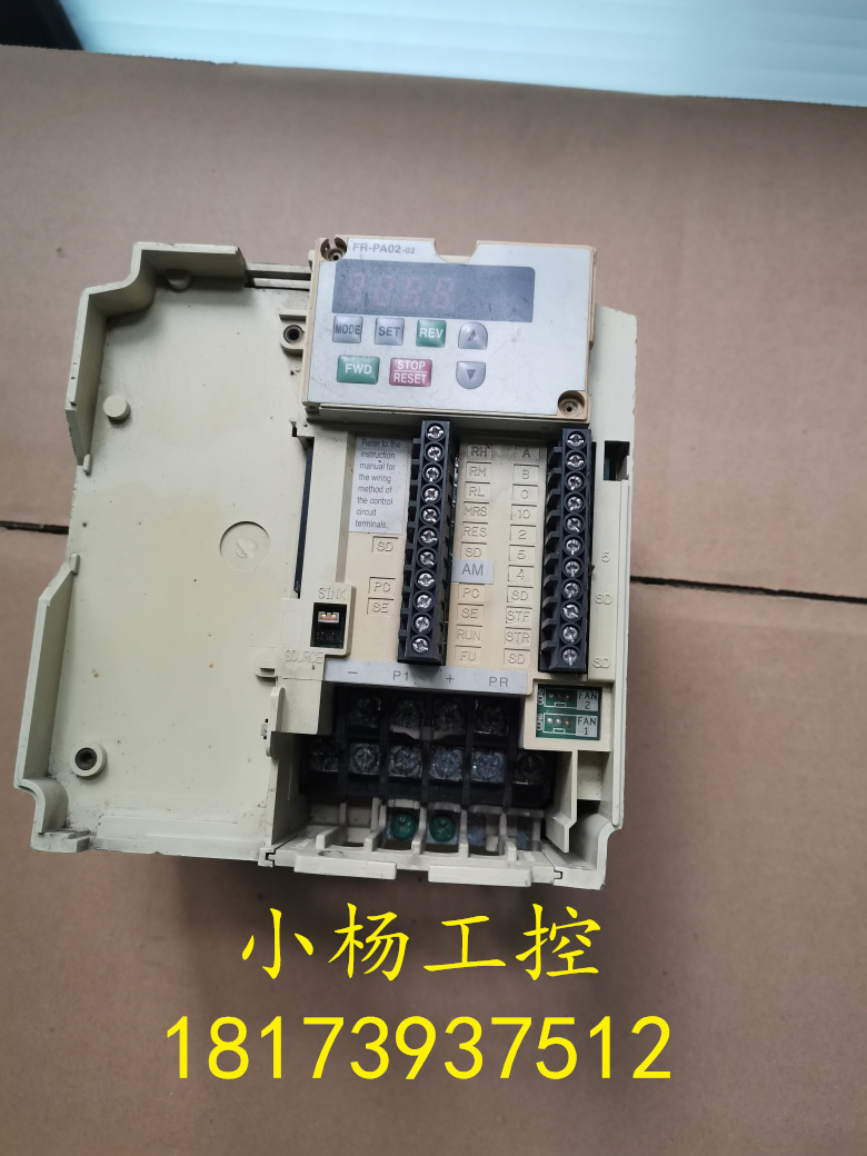 三菱变频器FR-E540-0.75K-CH 380V 0.75KW 成色如图  质量保证