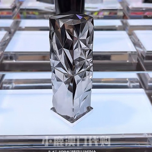澳门代购｜POLA宝丽 黑BA光采精华液40ml 面部精华滋润 保湿 提亮