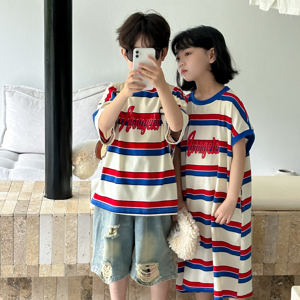 儿童套装夏季韩版英文红蓝条纹男童短袖短裤女童卫衣裙百搭兄妹装