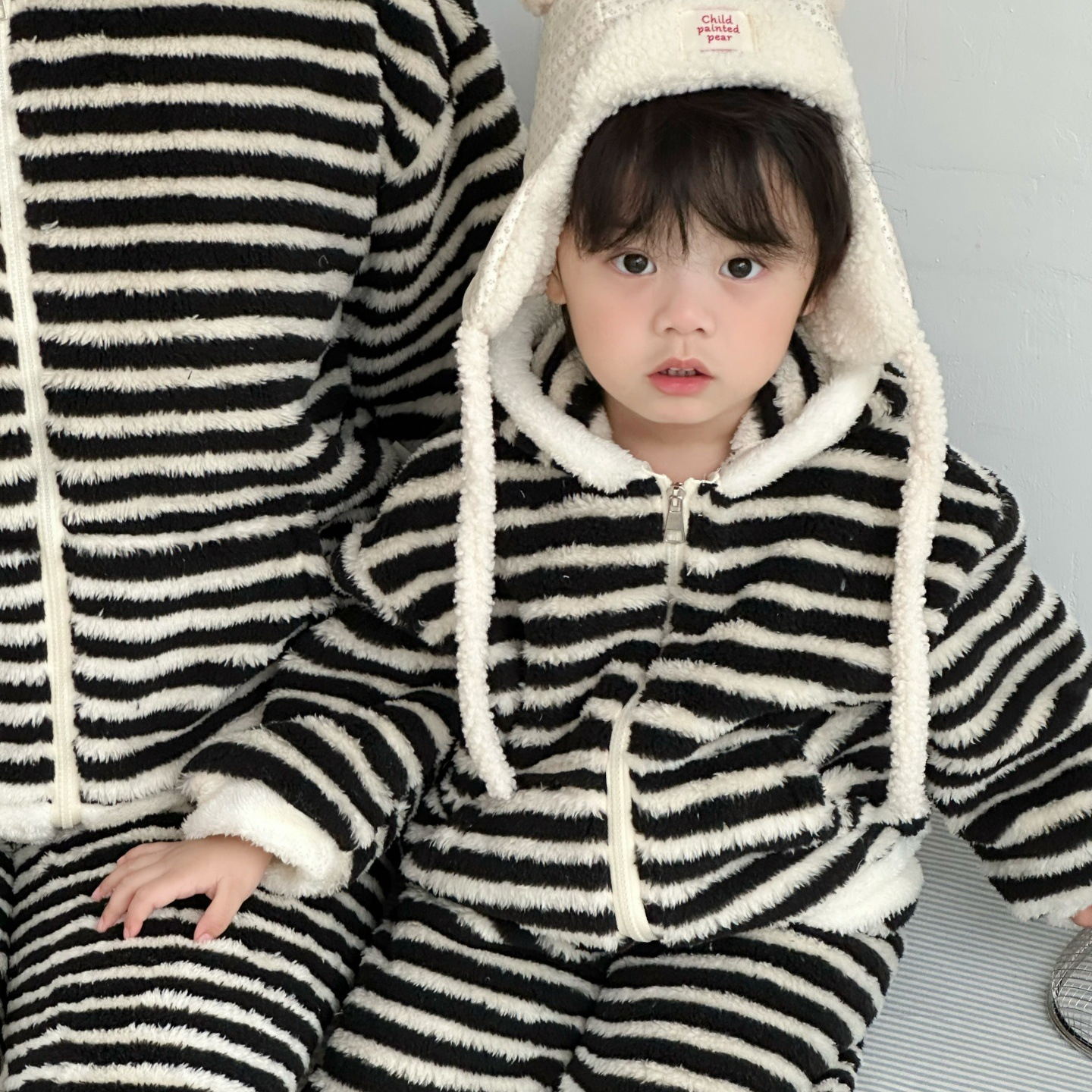 儿童冬季宝贝绒连帽条纹家居服潮