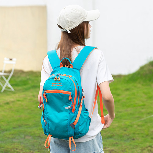 轻量化户外防水登山双肩背包书包