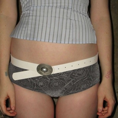 腰带Pu女浮雕珍珠复古