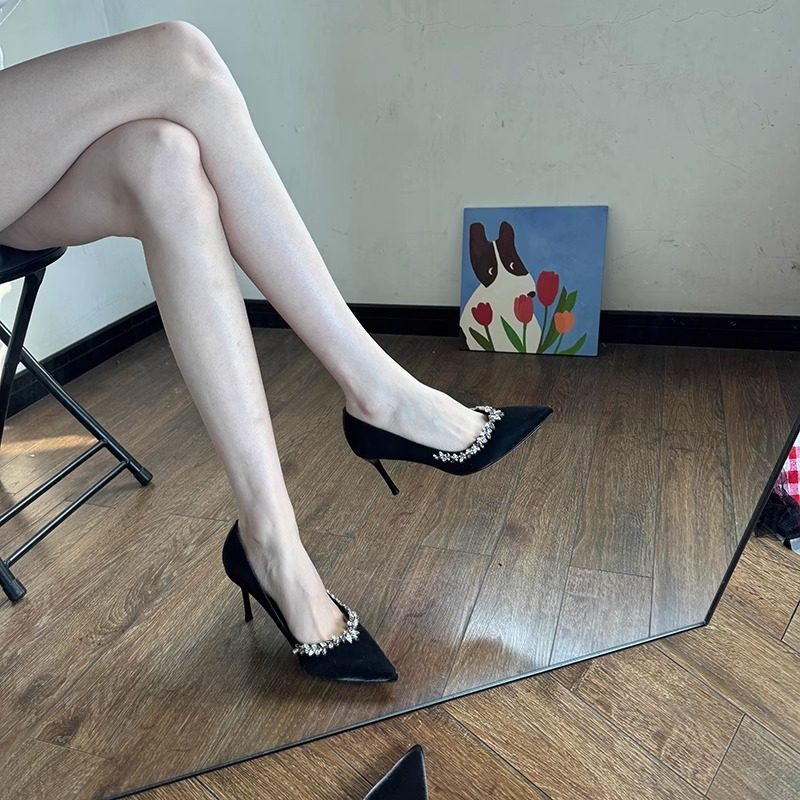 2025春秋新款黑色尖头水钻镶边高跟鞋女细跟法式性感绝美浅口单鞋,女鞋,浅口单鞋,淘宝优惠券,粉丝福利购,淘宝优惠卷