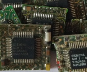 SIEMENS芯片SIM1-010 SIM1-011 SKAN-F13-X1库存现货欢迎咨询议价