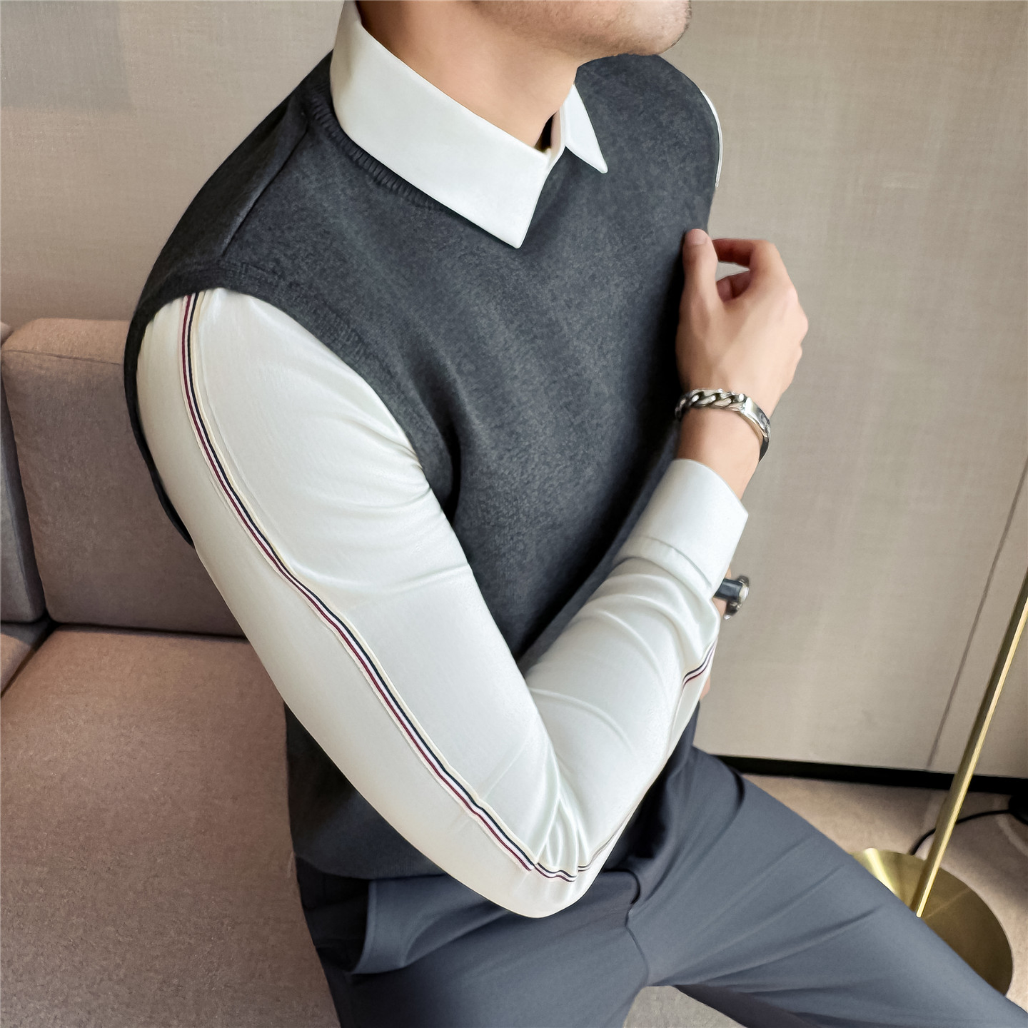 毛衣男士假两件衬衫领针织衫韩版潮流套头拼接上衣条纹织带衬衣