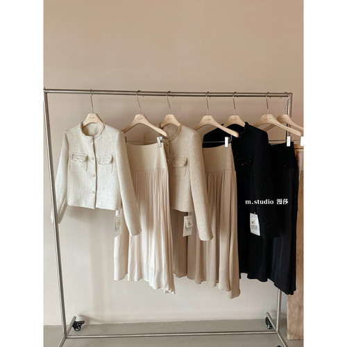 一善服饰冬上新麻花织带边小香外套+拼接半裙2件套套装(不c7939