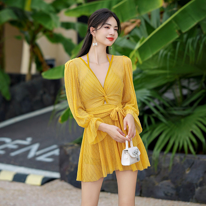 泳衣女显白裙式连体显瘦性感聚拢高级感保守遮肉绝美泡温泉游泳装