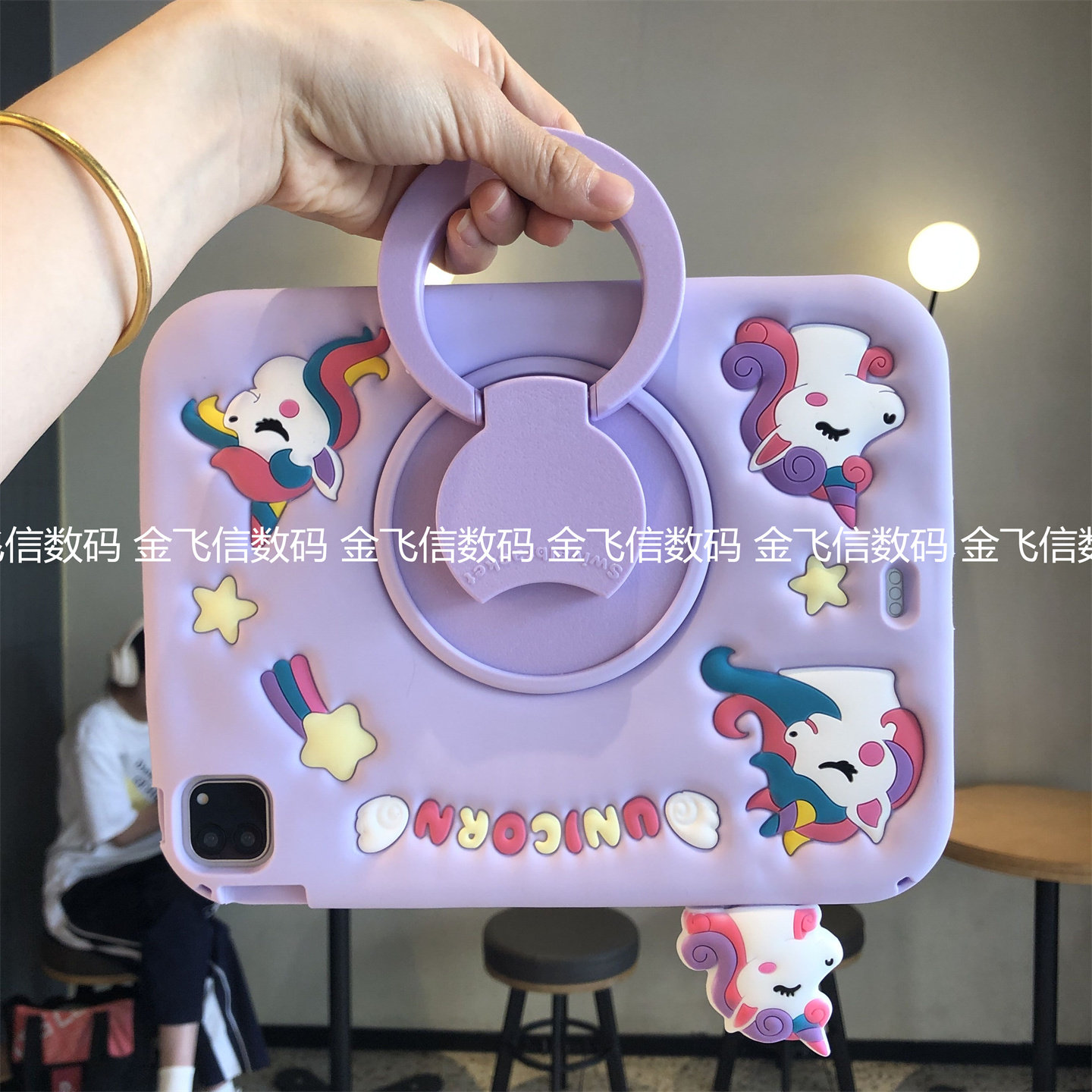 立体可爱手提式适用苹果iPad11代a16旋转硅胶套ipd789代10.9保护套Air45儿童13寸Pro11防摔10.2寸9.7软壳笔槽