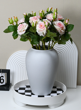 红色绢花假花仿真花摆设轻奢高端玫瑰花摆件道具装饰单支花束一枝