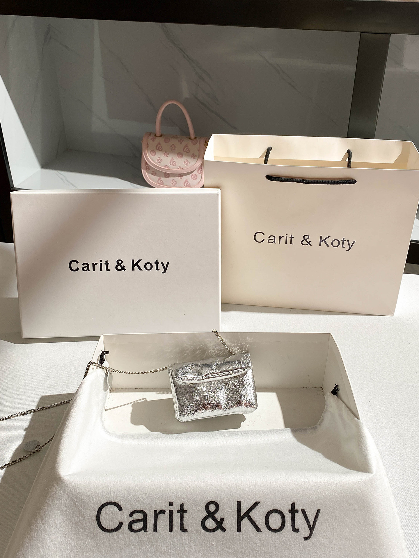 Qixi Festival gift: exquisite mini mini bag, women's 2026 summer new headphone bag, premium chain crossbody bag