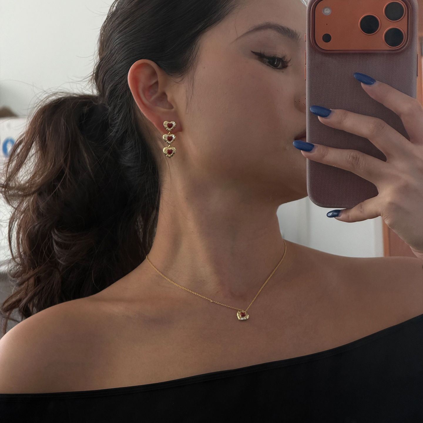 A Ray of Sunlight 「Hear the Love」珐琅爱心肌理耳环新年圣诞