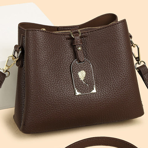 品牌真皮女包2025新款