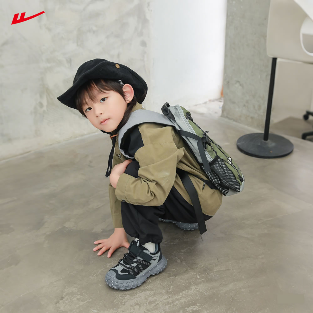 回力童鞋户外儿童运动登山鞋