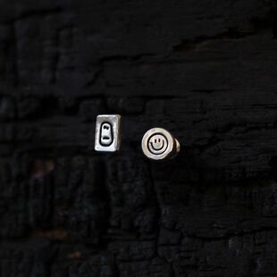 【没头脑和不高兴】小众设计s925银笑脸耳钉卡通养耳小耳钉配饰