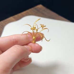 金色小兰花可爱摆件轻奢金兰花重工精美气质时尚ins小众设计摆饰