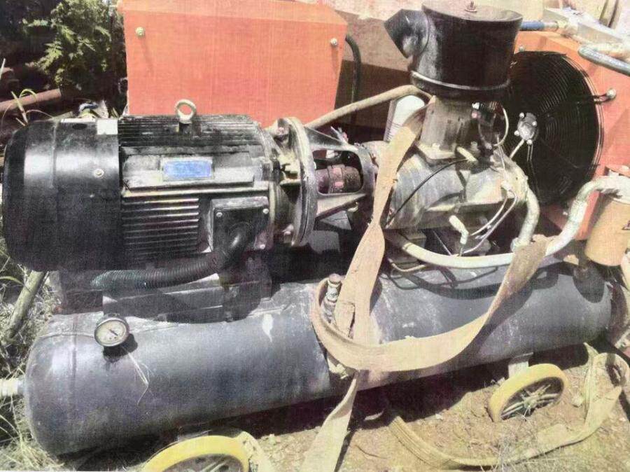 4月21日文山壮族苗族自治州石材公司一台螺杆空气压缩机网络拍卖公告