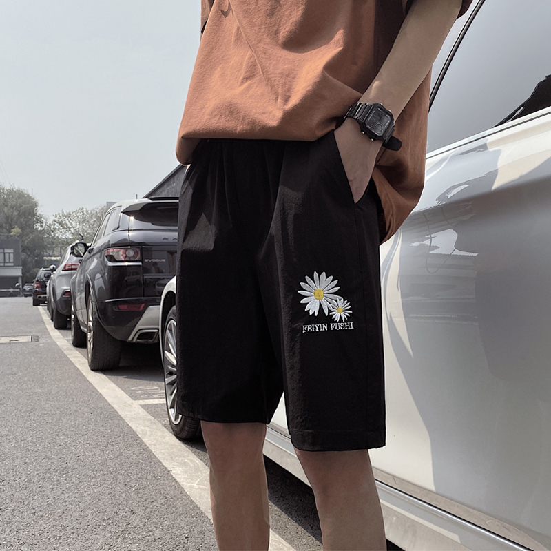 New Embroidered Baby chrysanthemum men's students casual pants men's loose large short pants