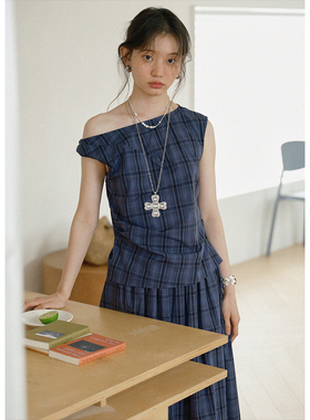 BLUEerror 纯棉复古斜肩短款格纹背心女显瘦法式慵懒无袖上衣夏季