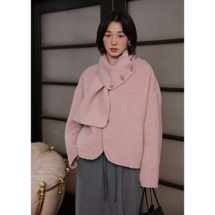 BLUEerror 围巾粉色呢子秋冬 高织密纺羊驼毛双面呢毛呢外套女短款