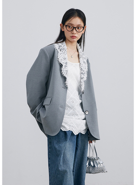 BLUEerror 宽松蕾丝拼接黑色条纹西装外套女休闲垫肩气质上衣春季