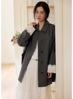 BLUEerror 刺绣花边翻领灰色风衣外套女法式慵懒中长款上衣秋季