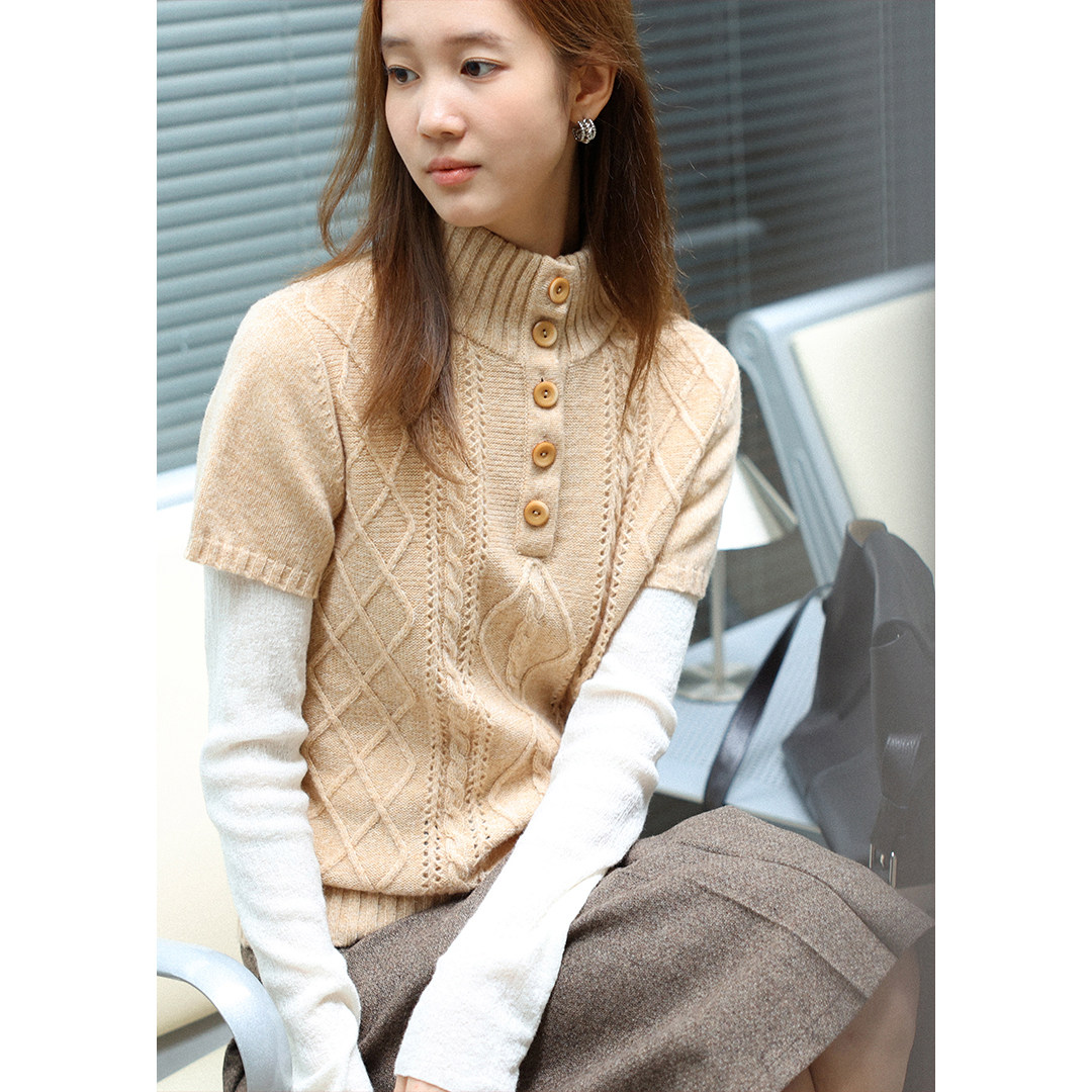 【秋冬新品9折】半高领绞花麻花短袖毛衣女法式套头针织衫秋季