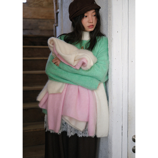 冬季 BLUEerror 拉毛保暖软糯粉色圆领套头羊绒毛衣女慵懒针织衫