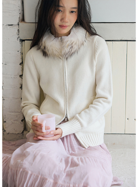 BLUEerror 貉子毛领修身白色拉链毛衣开衫女显瘦保暖针织衫冬季