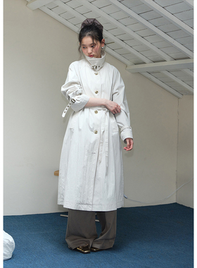 BLUEerror 纸感宽松立领气质白色长款风衣女收腰松弛法式外套早秋