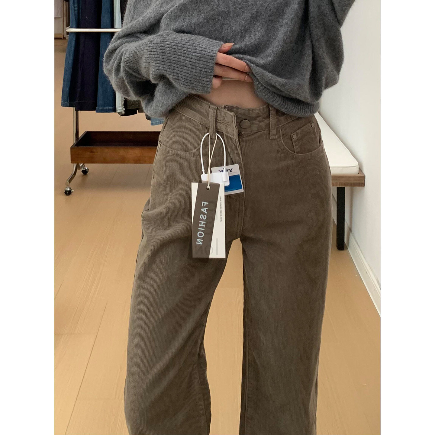 美拉德棕色窄版牛仔裤女生2025秋季新款宽松显瘦直筒阔腿休闲裤子