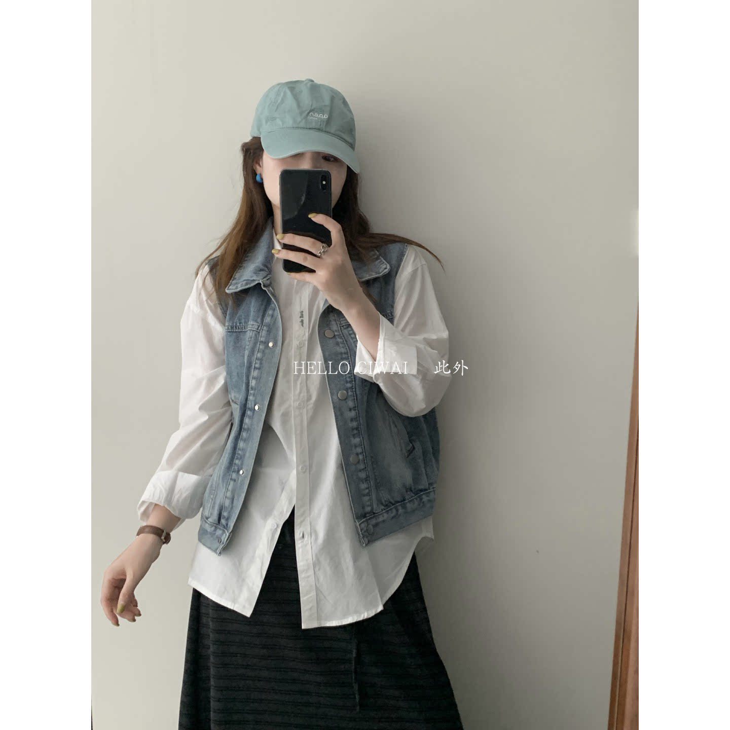 此外翻领牛仔口袋马甲外套女图片