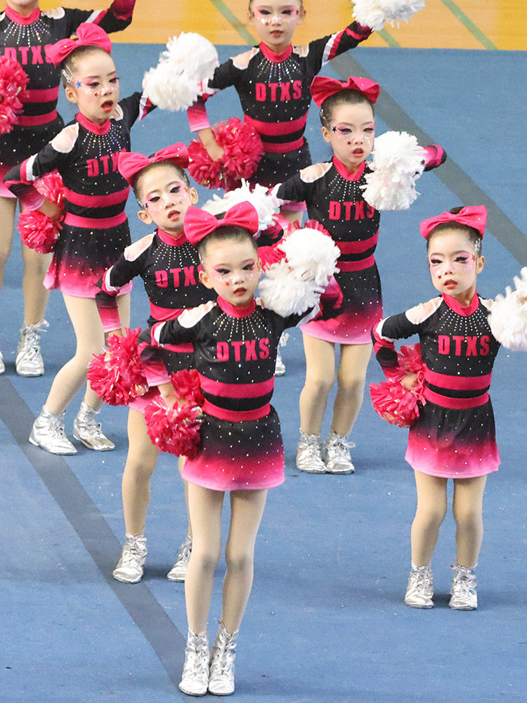 啦啦队演出服健美操服装套装