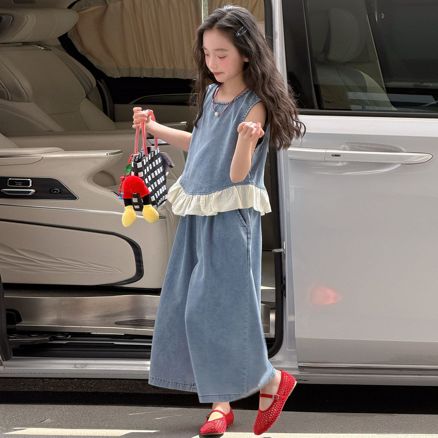 夏季薄款女童套装儿童无袖阔腿裤两件套2026夏装新款女孩时髦牛仔